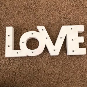 Light up love sign